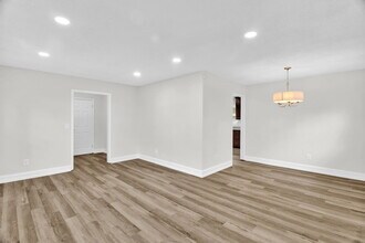 3 Lord Foxley Ct in Greensboro, NC - Building Photo - Building Photo