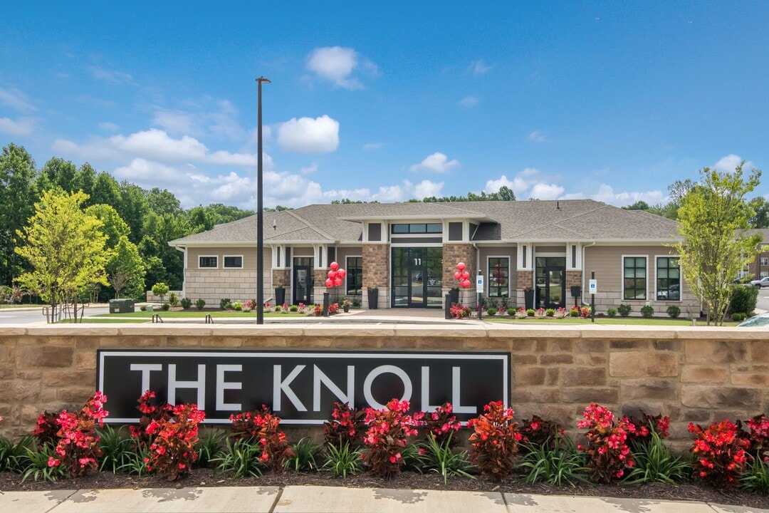 The Knoll at Stone View Apartments in Ruckersville, VA - Foto de edificio