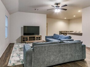 436 Chalk Hill Ct in Edmond, OK - Building Photo - Building Photo