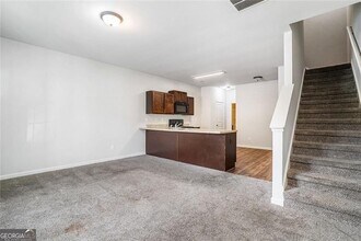 4043 Avalon Rd SW in Atlanta, GA - Building Photo - Building Photo