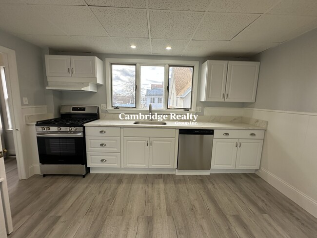 44 Watts St, Unit 2 in Malden, MA - Building Photo - Building Photo