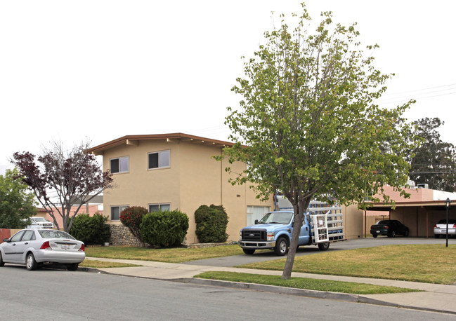 922-926 Lupin Dr in Salinas, CA - Building Photo - Building Photo