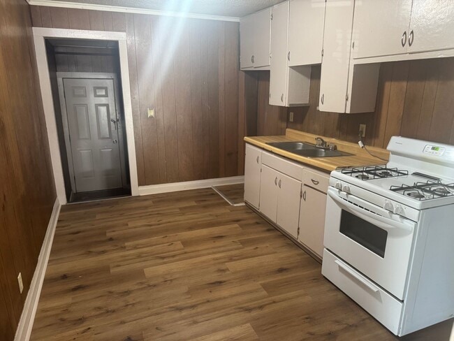 606-608 Sherman St in Springdale, AR - Building Photo - Building Photo