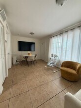 13 S Royal Poinciana Blvd in Miami Springs, FL - Building Photo - Building Photo