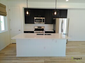 1656 S Tower Rd in Aurora, CO - Building Photo - Building Photo