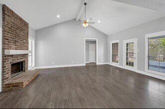 18767 Glen Briar Ln in Houston, TX - Building Photo - Building Photo