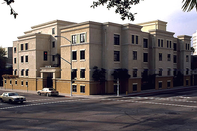 TELACU Courtyard in Pasadena, CA - Building Photo