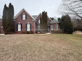 2528 N Beech Ln in Greensboro, NC - Building Photo