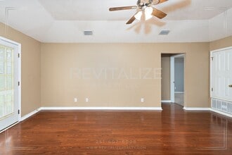 1906 E Clarke Rd in Mobile, AL - Building Photo - Building Photo