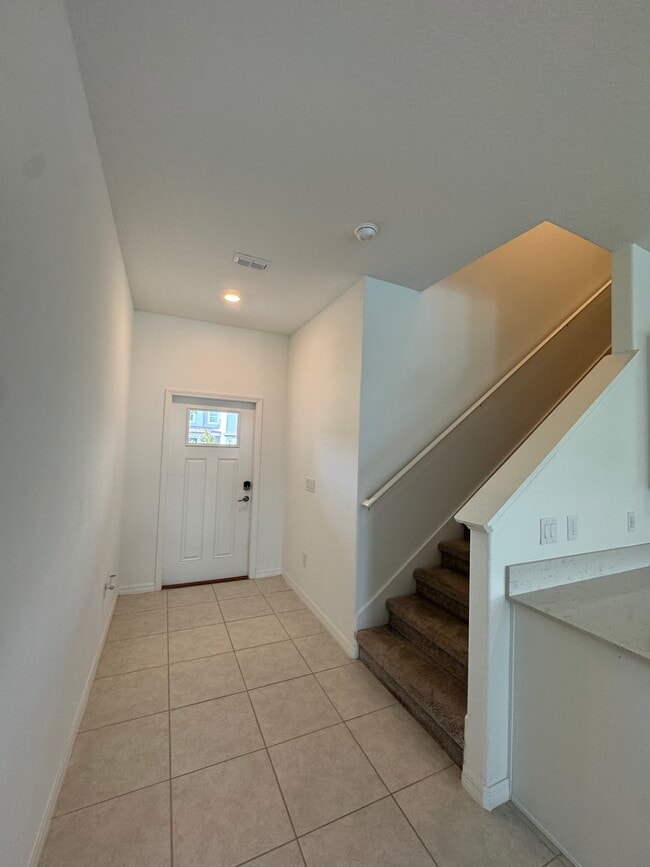 32100 Pop Ash Pl in San Antonio, FL - Building Photo - Building Photo