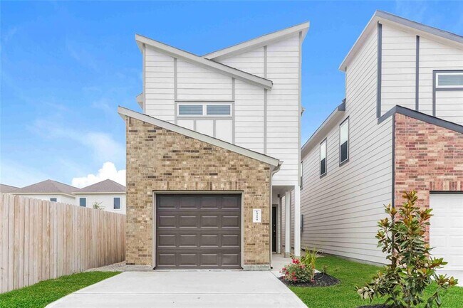 property at 15258 Estrella Rd W