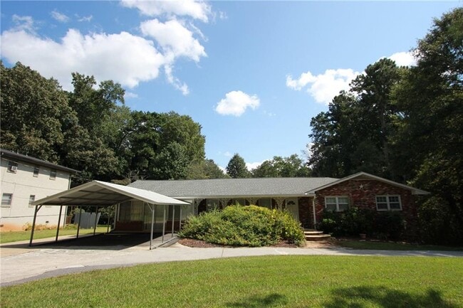 2944 Piedmont Dr