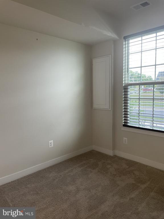 6415 Ballenger Run Blvd in Frederick, MD - Building Photo - Building Photo