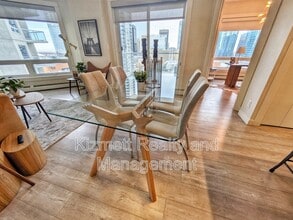 10410 102 Ave NW in Edmonton, AB - Building Photo - Building Photo