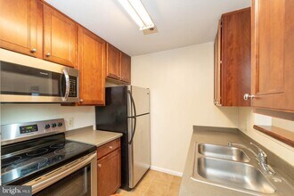 75 Fern Oak Cir in Stafford, VA - Building Photo - Building Photo