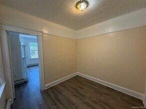 31 Garfield St in Yonkers, NY - Building Photo - Building Photo