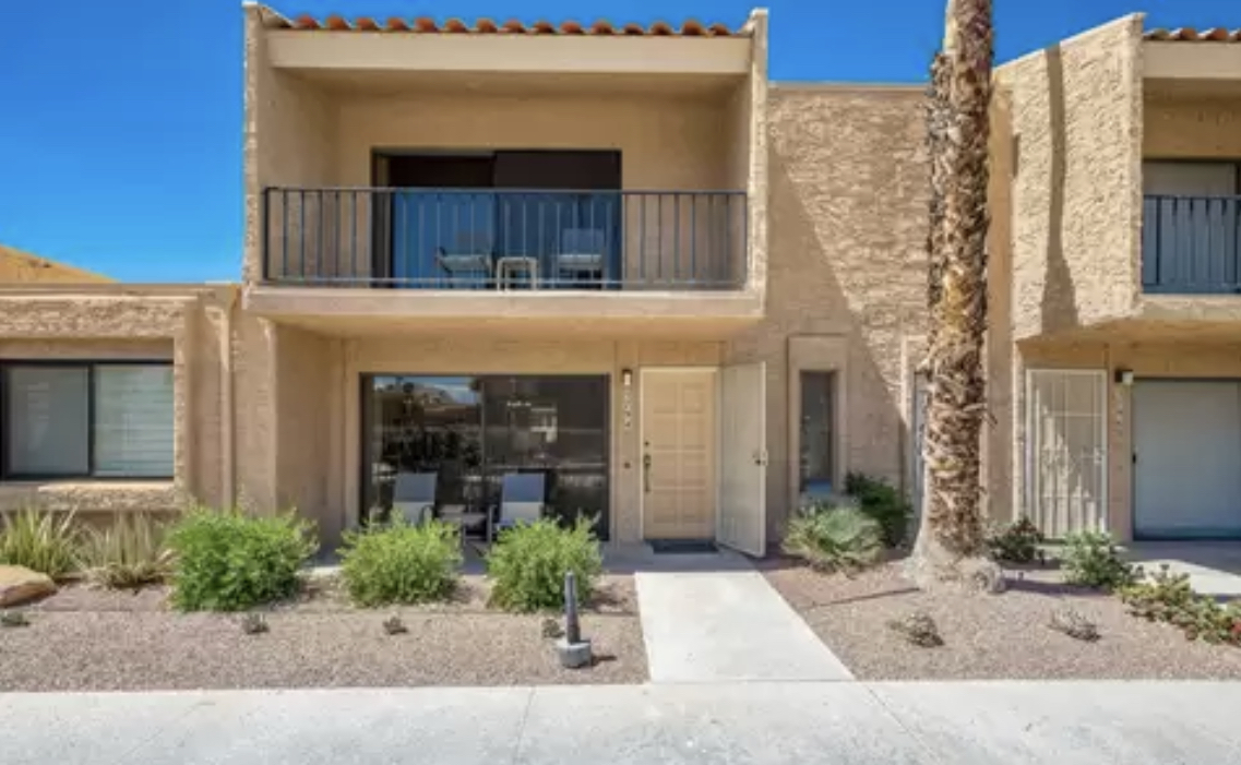 5794 Los Coyotes Dr, Unit 5794 in Palm Springs, CA - Building Photo