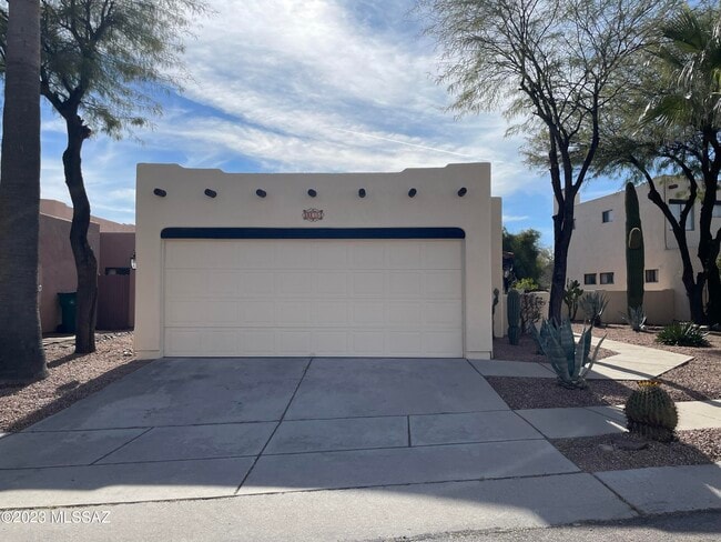 11865 N Copper Butte Dr in Tucson, AZ - Building Photo - Building Photo