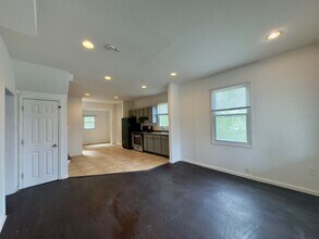 4613 Asbury Ave in Baltimore, MD - Building Photo - Building Photo