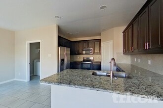 224 Iron Ore Trail in Fort Worth, TX - Foto de edificio - Building Photo