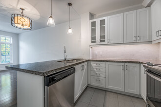 Cedarwood Townhomes in Toronto, ON - Building Photo - Interior Photo