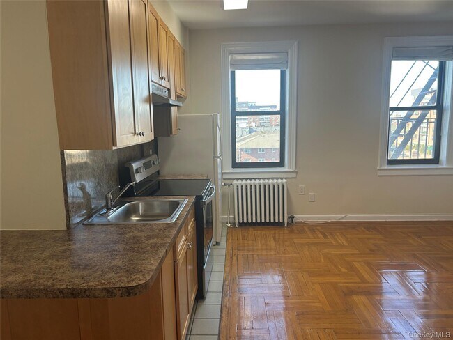 65 Lincoln Blvd in Long Beach, NY - Foto de edificio - Building Photo