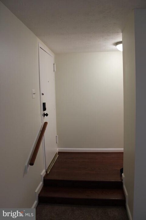 7927 Mandan Rd-Unit -204 in Greenbelt, MD - Building Photo