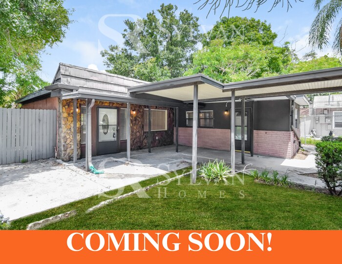 1724 N Washington Ave in Clearwater, FL - Building Photo