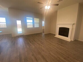 11208 Shady Mdws Wy in Aubrey, TX - Building Photo - Building Photo