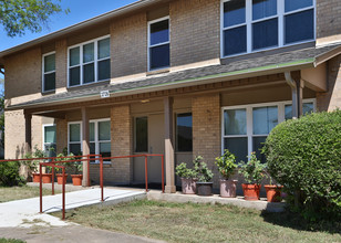 Waco Apartments in Waco, TX - Foto de edificio - Building Photo