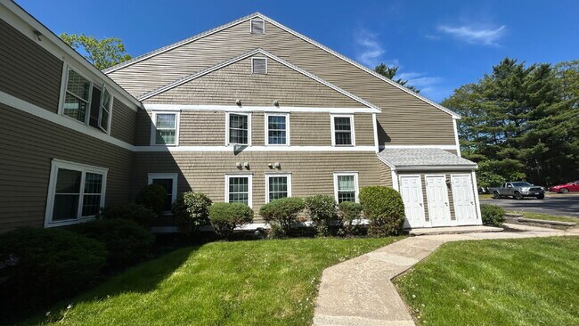161 Saco Ave in Old Orchard Beach, ME - Building Photo - Building Photo