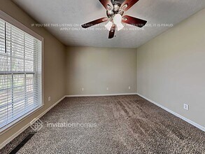 3933 Edgebrook Dr in Flowery Branch, GA - Building Photo - Building Photo