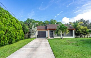 5426 NW Clark Ave in Port St. Lucie, FL - Building Photo