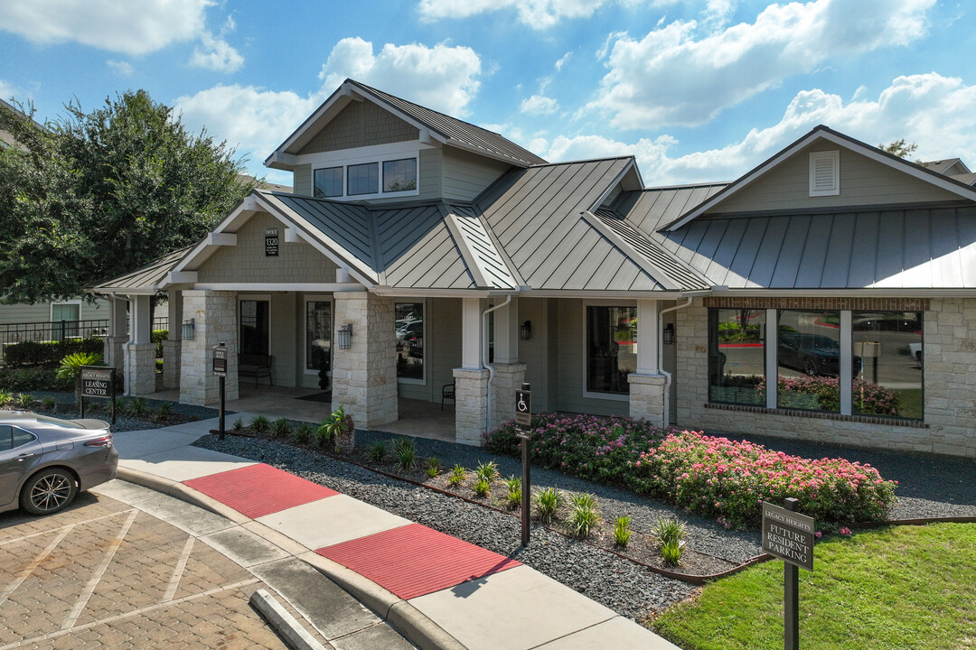 Legacy Heights in San Antonio, TX - Building Photo
