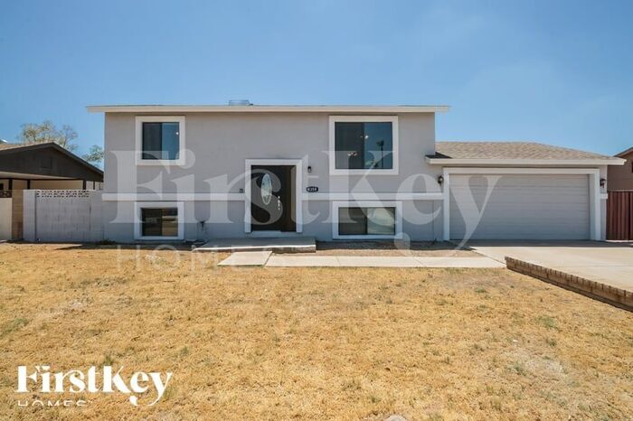 4359 E Lynne Ln in Phoenix, AZ - Foto de edificio