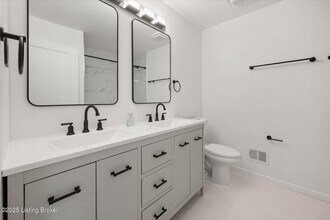 2702 Ballad Blvd in Louisville, KY - Building Photo - Building Photo