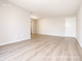 141 N Hamilton Dr, Unit D in Beverly Hills, CA - Building Photo