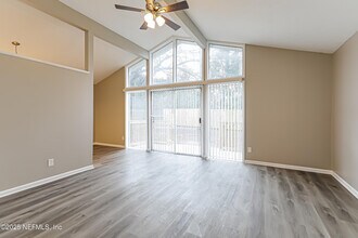 4936 Perrine Dr in Jacksonville, FL - Building Photo - Building Photo