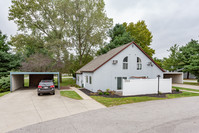 Whitewood Townhome & Loft Apartments in Twinsburg, OH - Foto de edificio - Building Photo