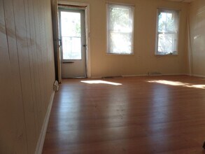 220 Furman St in Trenton, NJ - Building Photo - Building Photo