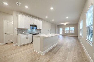 519 Ezra Ln in McKinney, TX - Foto de edificio - Building Photo