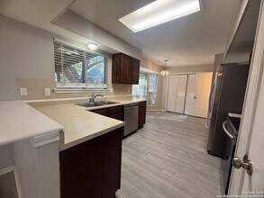 14927 River Wind in San Antonio, TX - Building Photo - Building Photo