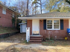 127 Torch Hill Rd in Columbus, GA - Building Photo