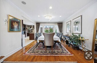 26 Somerset Dr N in Great Neck, NY - Building Photo - Building Photo