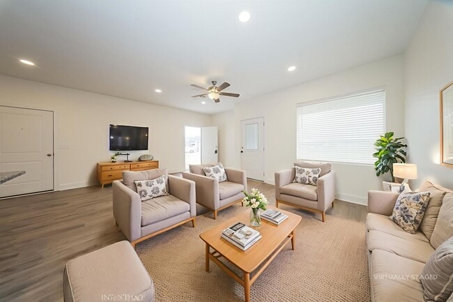 5782 E Bristol Cir in Bel Aire, KS - Building Photo - Building Photo