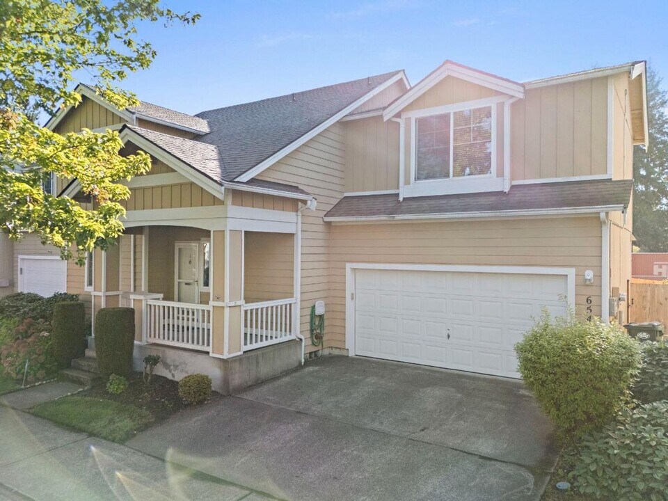 6549 Steamer Dr SE in Lacey, WA - Foto de edificio