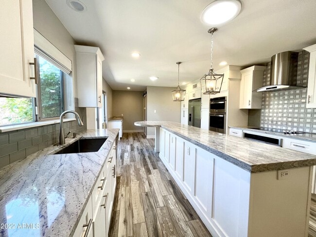 8573 E Vía De La Escuela in Scottsdale, AZ - Building Photo - Building Photo