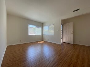 1621 Del Amo Blvd, Unit 1621 Del Amo in Torrance, CA - Building Photo - Building Photo