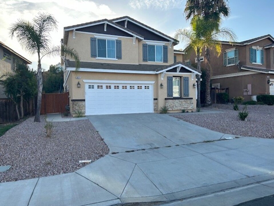 26211 Jaylene St in Murrieta, CA - Building Photo