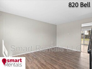 820 Bell Ave in Webster Groves, MO - Building Photo - Building Photo